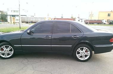 Седан Mercedes-Benz E-Class 2002 в Измаиле