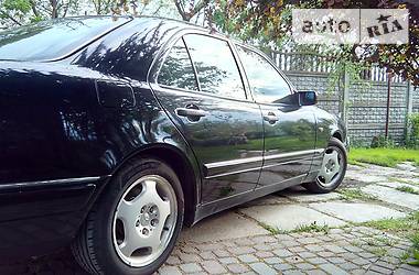Седан Mercedes-Benz E-Class 1998 в Ковеле