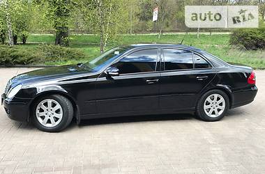 Седан Mercedes-Benz E-Class 2007 в Рівному