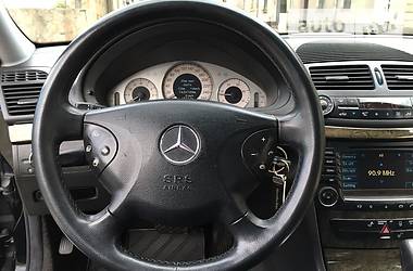 Седан Mercedes-Benz E-Class 2004 в Стрые