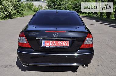 Седан Mercedes-Benz E-Class 2006 в Ровно