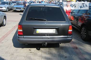 Универсал Mercedes-Benz E-Class 1995 в Черкассах
