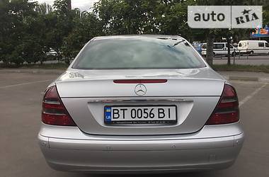 Седан Mercedes-Benz E-Class 2004 в Херсоне