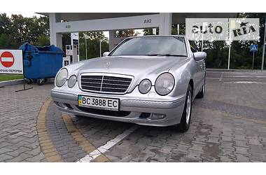 Седан Mercedes-Benz E-Class 2001 в Львове