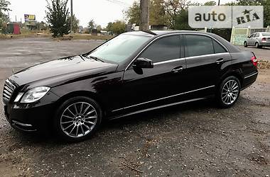 Седан Mercedes-Benz E-Class 2011 в Киеве