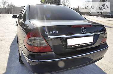 Седан Mercedes-Benz E-Class 2007 в Ровно