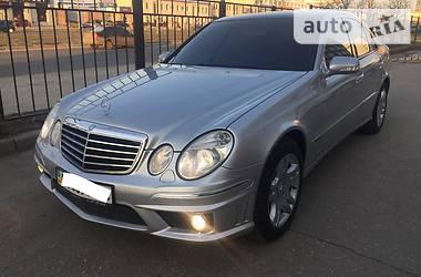 Седан Mercedes-Benz E-Class 2004 в Харькове