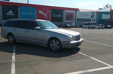 Универсал Mercedes-Benz E-Class 2001 в Ровно