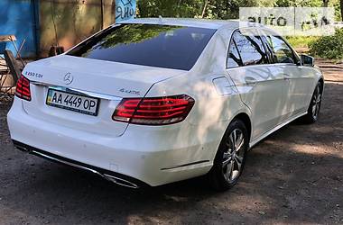 Седан Mercedes-Benz E-Class 2013 в Киеве