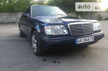 Купе Mercedes-Benz E-Class 1994 в Киеве