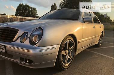 Седан Mercedes-Benz E-Class 1999 в Киеве