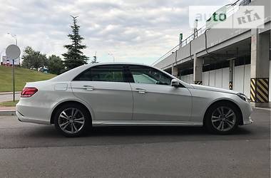 Седан Mercedes-Benz E-Class 2016 в Киеве