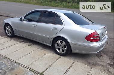 Седан Mercedes-Benz E-Class 2003 в Тячеве