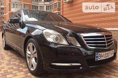 Седан Mercedes-Benz E-Class 2012 в Одессе