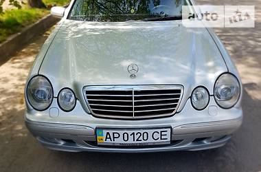 Седан Mercedes-Benz E-Class 2002 в Запоріжжі