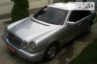 Седан Mercedes-Benz E-Class 1997 в Полтаві