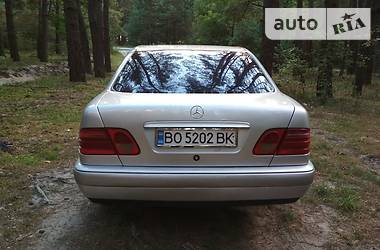 Седан Mercedes-Benz E-Class 1996 в Хмельницком