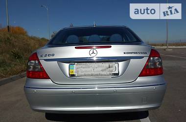 Седан Mercedes-Benz E-Class 2006 в Запоріжжі