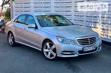 Седан Mercedes-Benz E-Class 2011 в Киеве