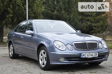 Седан Mercedes-Benz E-Class 2003 в Ровно