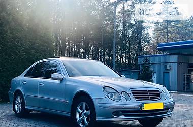 Седан Mercedes-Benz E-Class 2003 в Львове