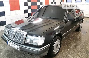 Седан Mercedes-Benz E-Class 1990 в Болехове