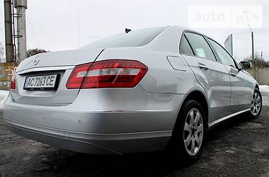 Седан Mercedes-Benz E-Class 2009 в Полтаве