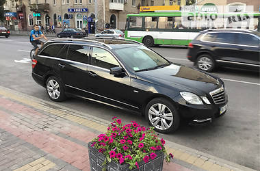 Универсал Mercedes-Benz E-Class 2011 в Ровно