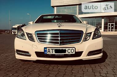 Седан Mercedes-Benz E-Class 2012 в Ивано-Франковске