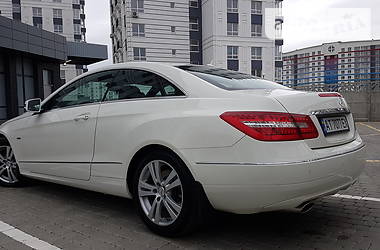 Купе Mercedes-Benz E-Class 2011 в Ивано-Франковске