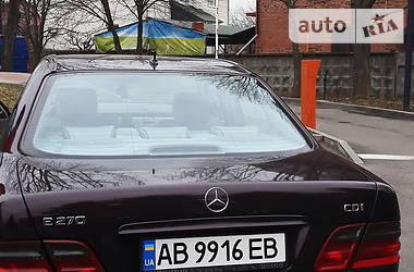 Седан Mercedes-Benz E-Class 2001 в Вінниці