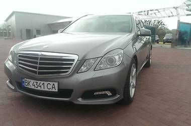 Универсал Mercedes-Benz E-Class 2010 в Ровно