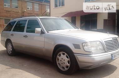 Універсал Mercedes-Benz E-Class 1994 в 