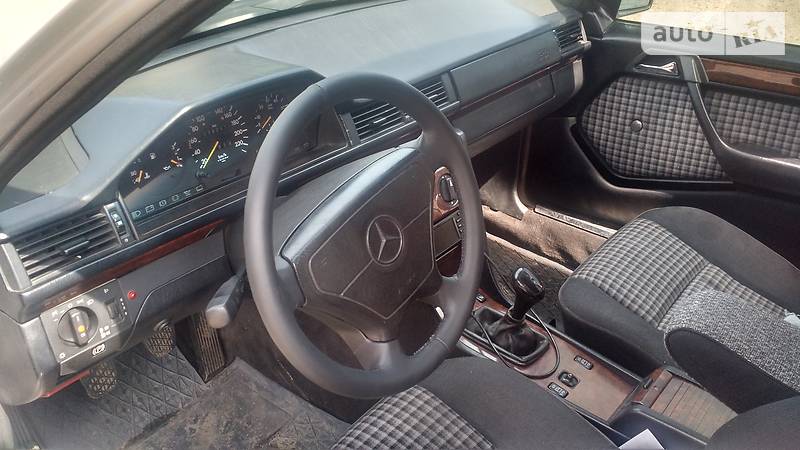 Універсал Mercedes-Benz E-Class 1994 в Кропивницькому
