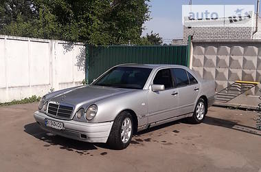 Седан Mercedes-Benz E-Class 1997 в 