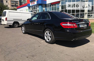 Седан Mercedes-Benz E-Class 2012 в 