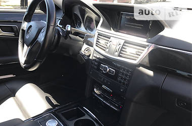 Седан Mercedes-Benz E-Class 2012 в 