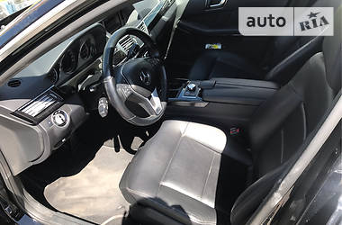 Седан Mercedes-Benz E-Class 2012 в 