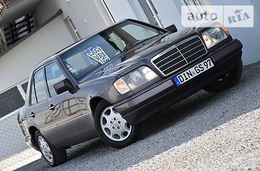 Седан Mercedes-Benz E-Class 1995 в Дрогобыче