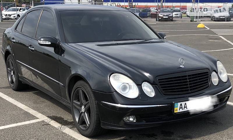 Седан Mercedes-Benz E-Class 2005 в 