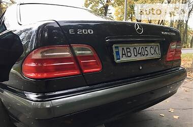 Седан Mercedes-Benz E-Class 2001 в Виннице