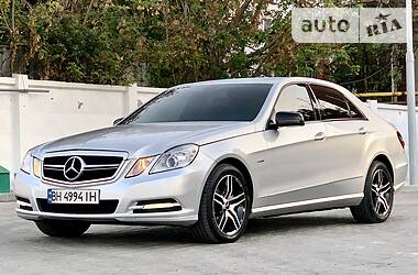 Седан Mercedes-Benz E-Class 2011 в Одессе