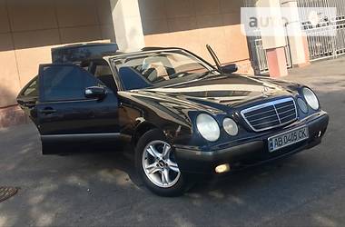 Седан Mercedes-Benz E-Class 2001 в Виннице