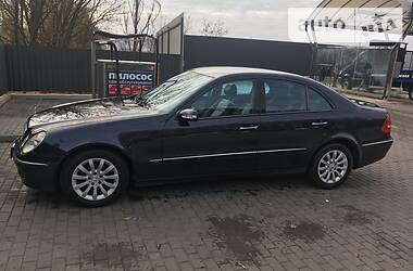 Седан Mercedes-Benz E-Class 2002 в 