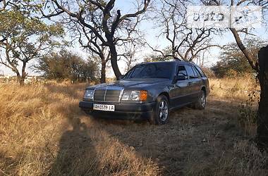 Універсал Mercedes-Benz E-Class 1989 в Маріуполі