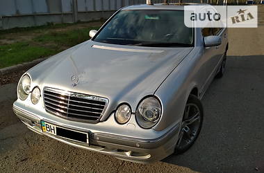 Седан Mercedes-Benz E-Class 2001 в Одесі