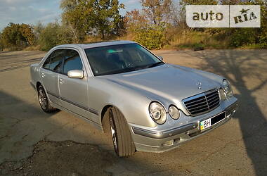 Седан Mercedes-Benz E-Class 2001 в Одесі