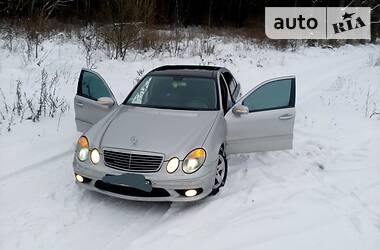 Седан Mercedes-Benz E-Class 2002 в Львові