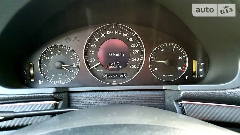 Седан Mercedes-Benz E-Class 2002 в Луцьку