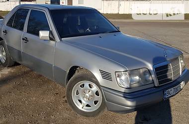 Седан Mercedes-Benz E-Class 1994 в 